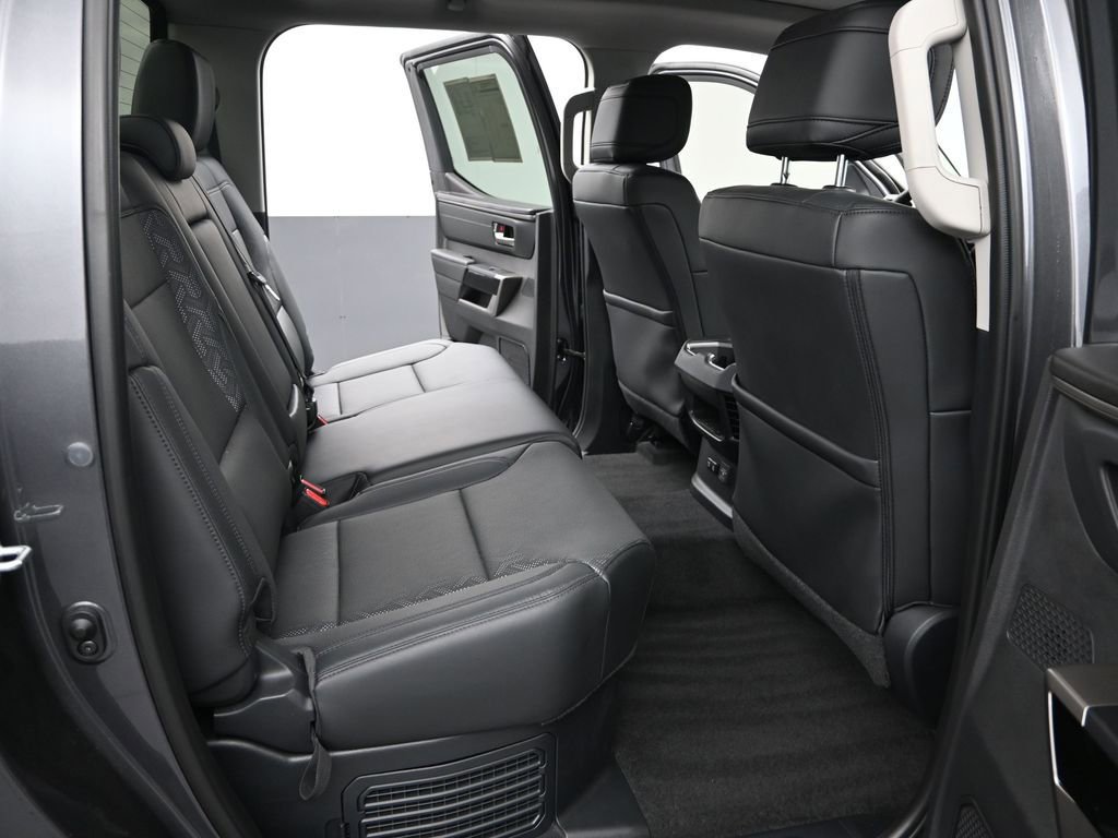 Used 2024 Toyota Tundra Limited image 12