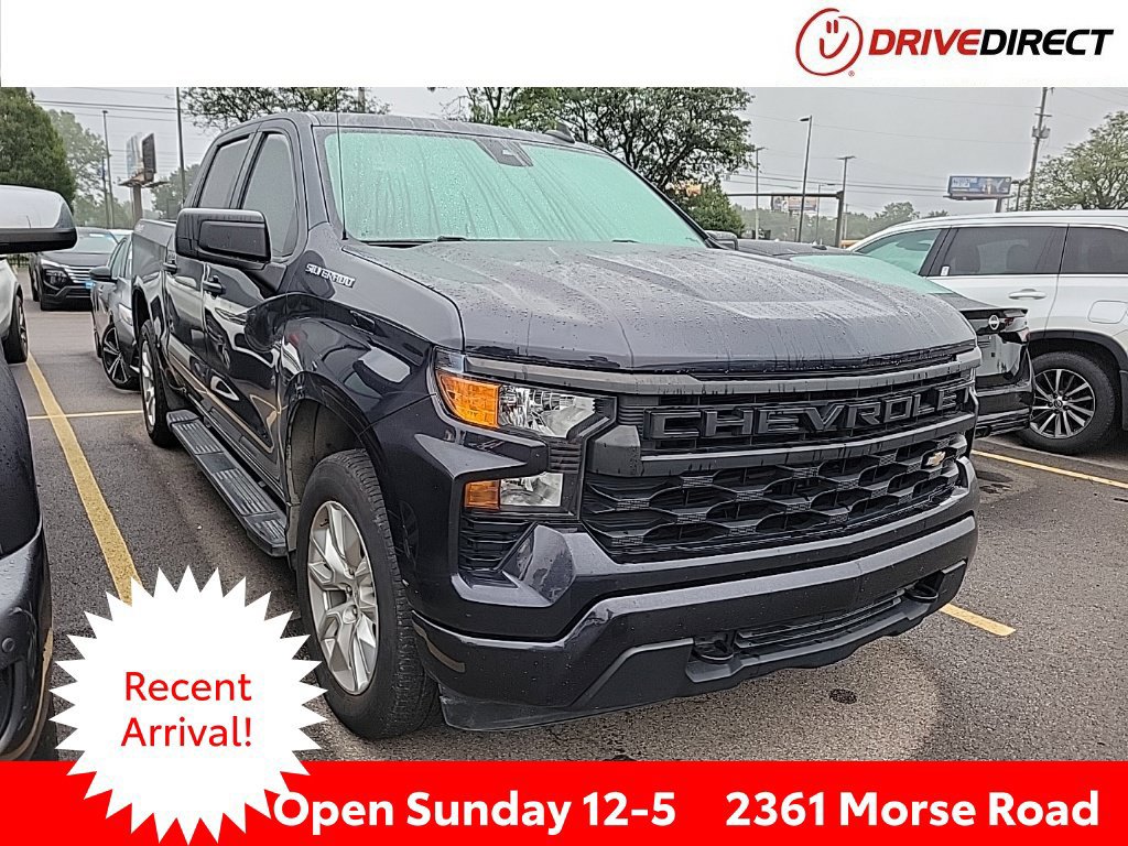 Used 2023 Chevrolet Silverado 1500 Custom AWD/4WD image 1