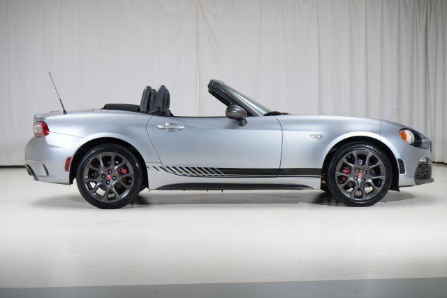 Used 2017 FIAT 124 Spider Abarth image 17