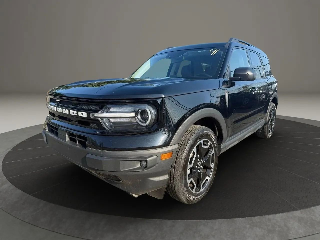 Used 2021 Ford Bronco Sport Outer Banks w/ Outer Banks Package image 1