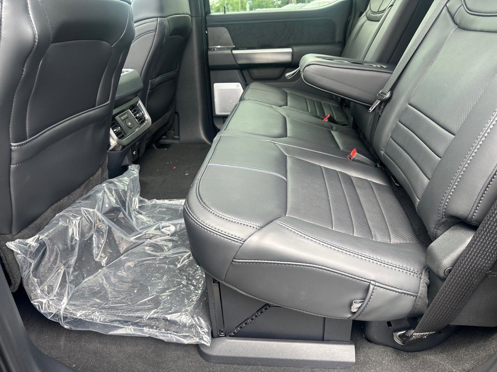 New 2025 Ford F250 Platinum image 45