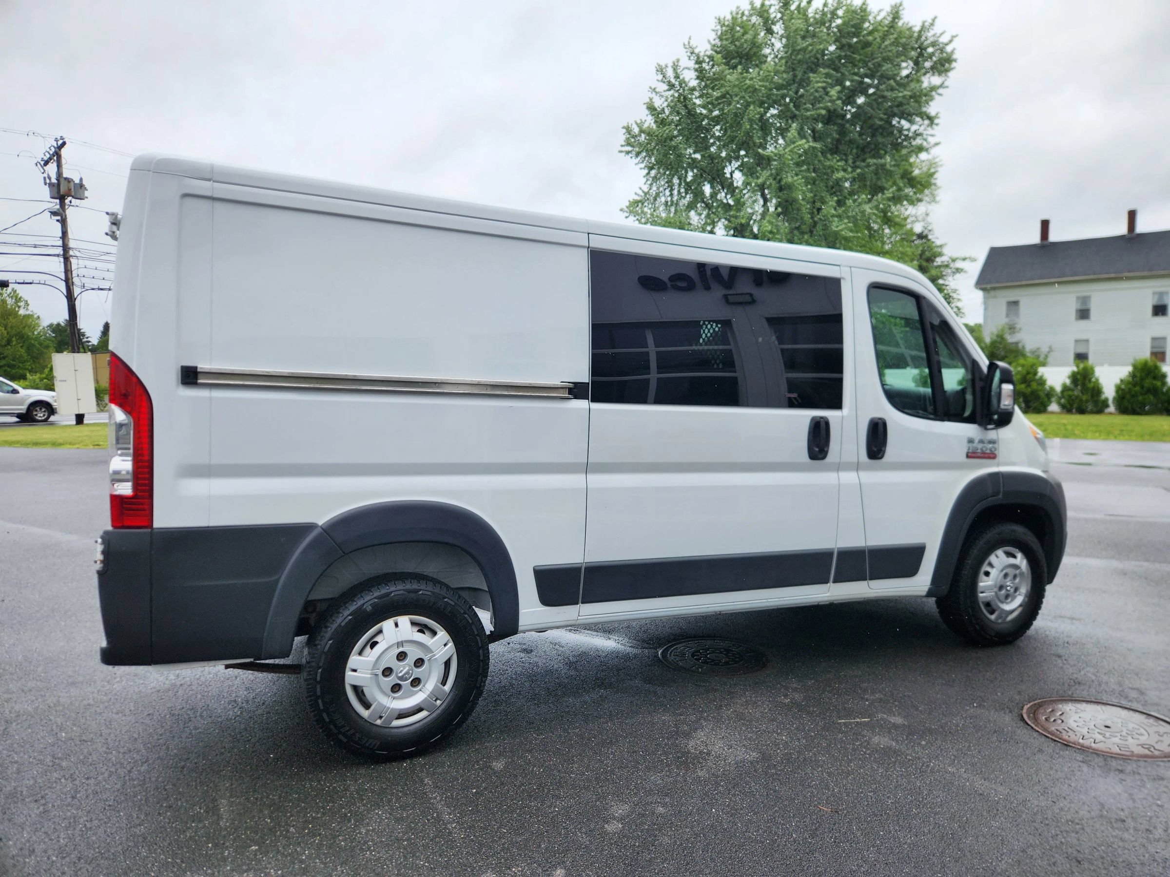 Used 2016 RAM ProMaster 1500 w/ Premium Appearance Group FWD image 16