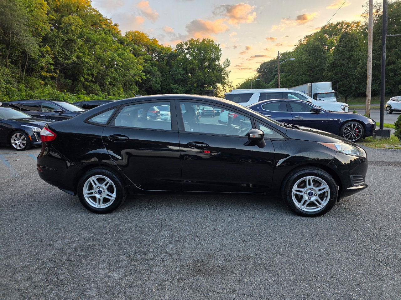 Used 2019 Ford Fiesta SE w/ Cold Weather Package image 4