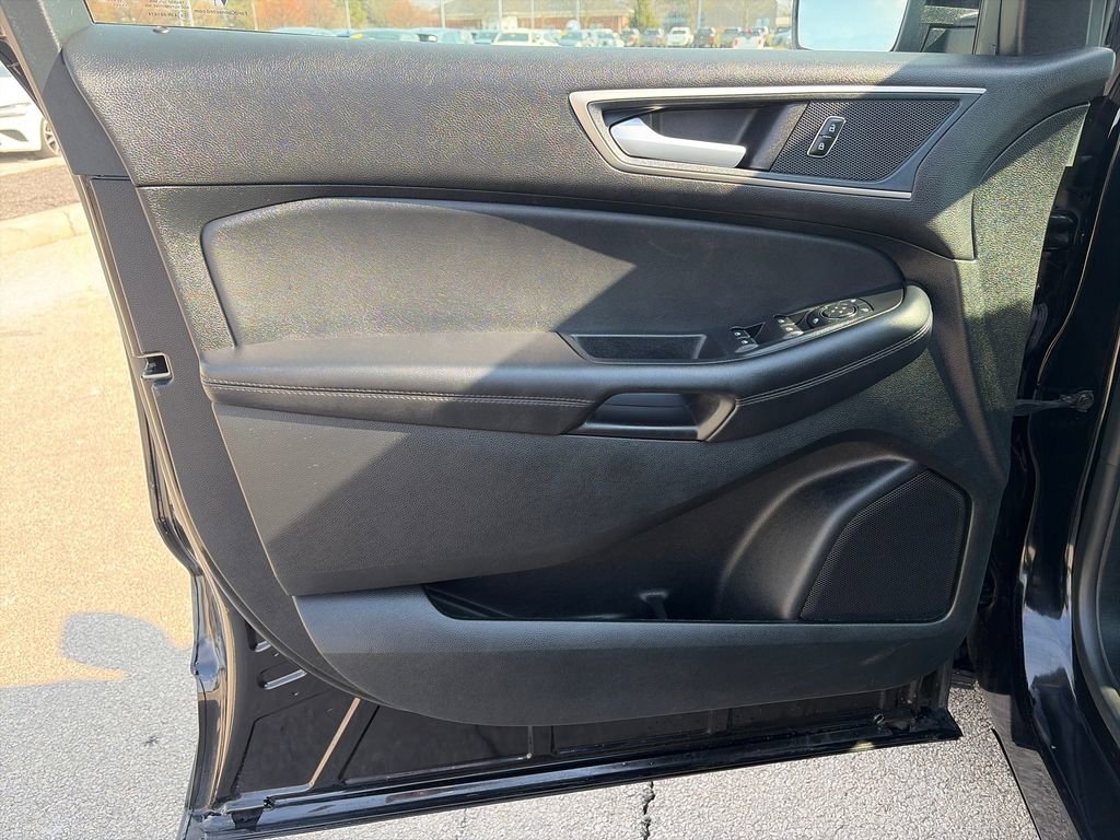 Used 2024 Ford Edge SEL w/ Convenience Package AWD/4WD image 13