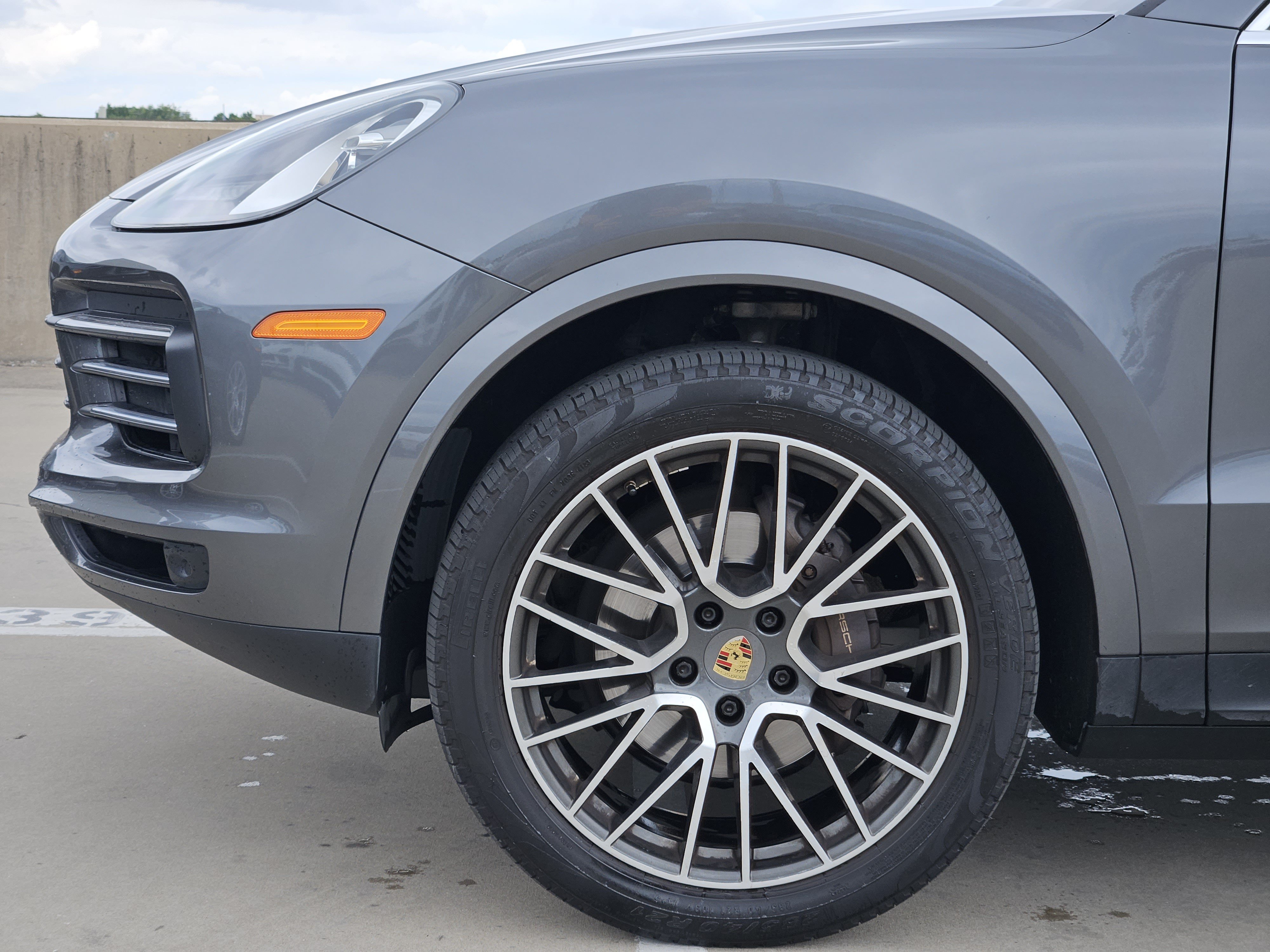 Used 2019 Porsche Cayenne AWD/4WD image 13
