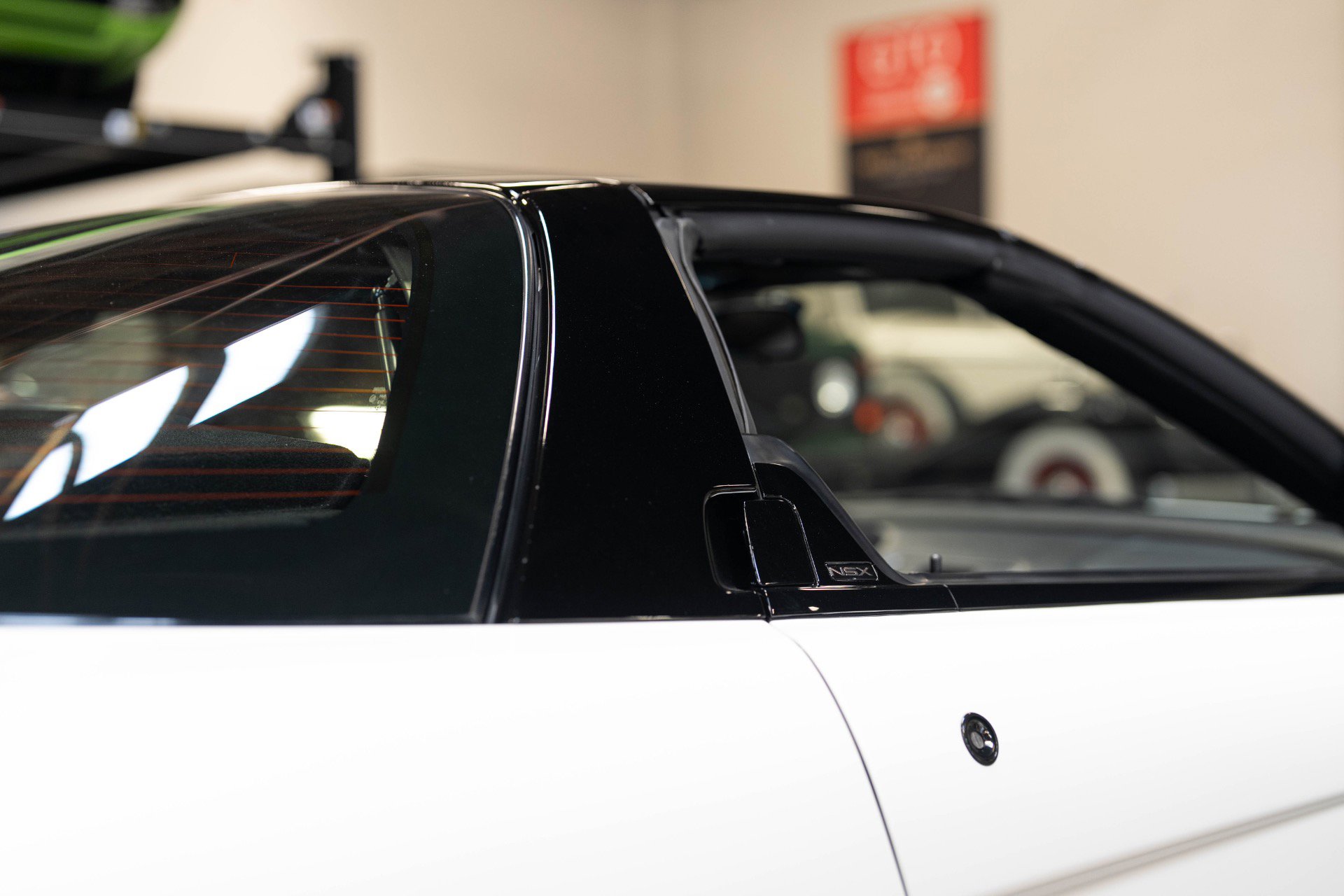 Used 2003 Acura NSX T image 32