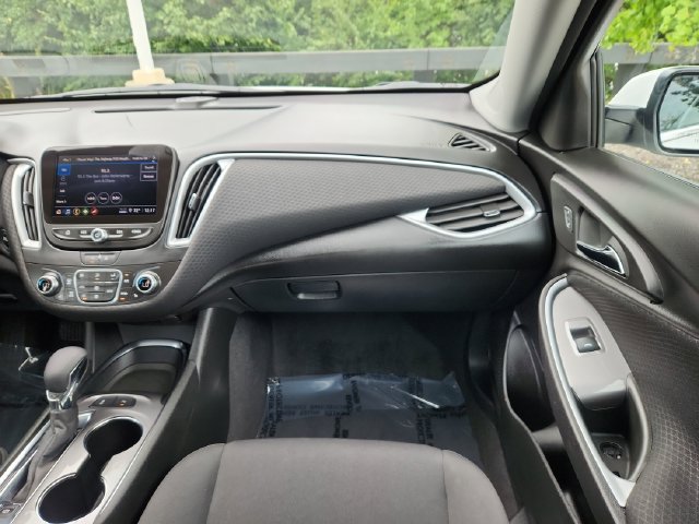 Used 2024 Chevrolet Malibu LT FWD image 24