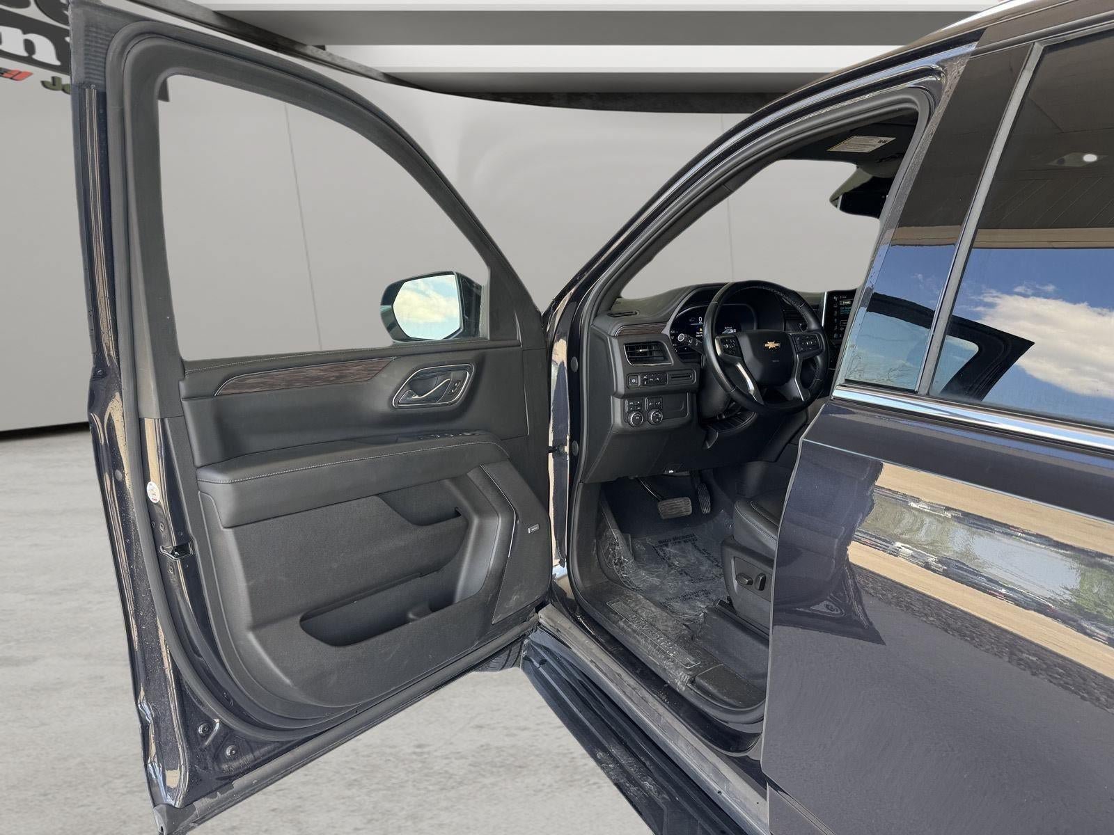 Used 2023 Chevrolet Tahoe LT AWD/4WD image 11