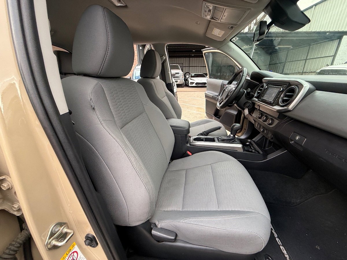 Used 2019 Toyota Tacoma SR5 RWD image 17