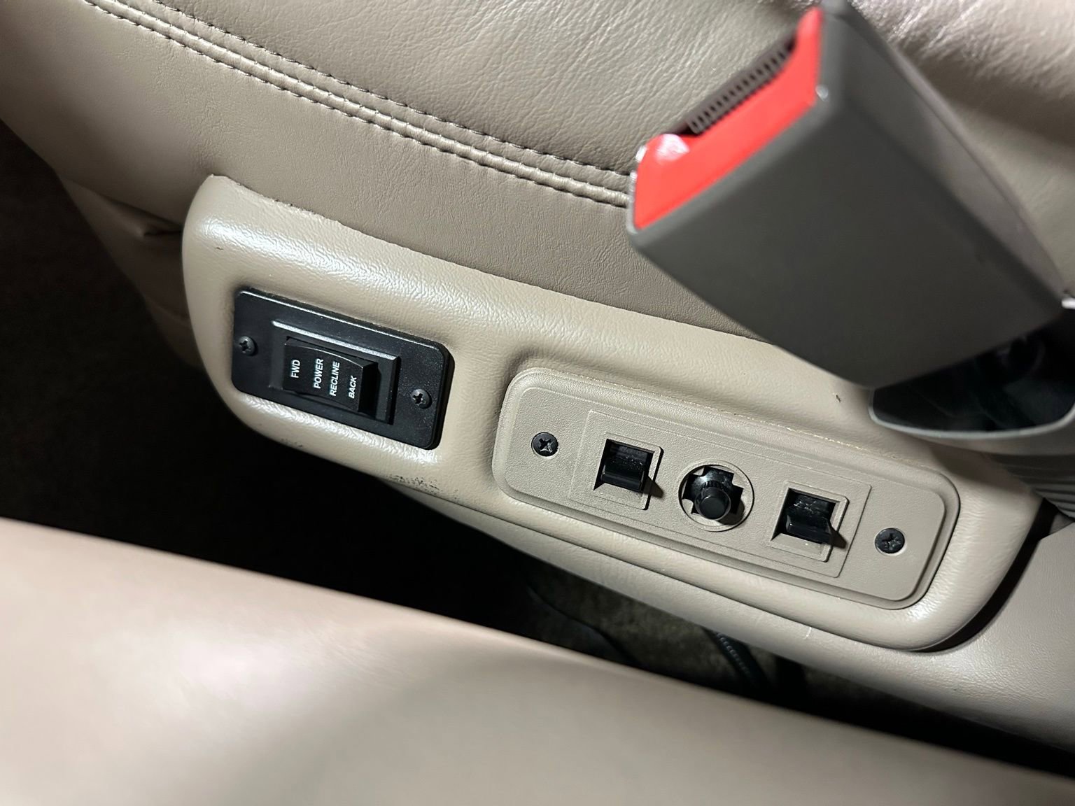 Used 2021 Chevrolet Express 2500 LS w/ Enhanced Convenience Package image 34