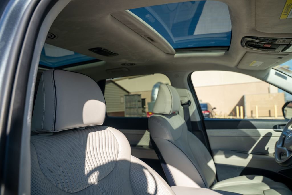 Used 2024 Hyundai Palisade Calligraphy image 14