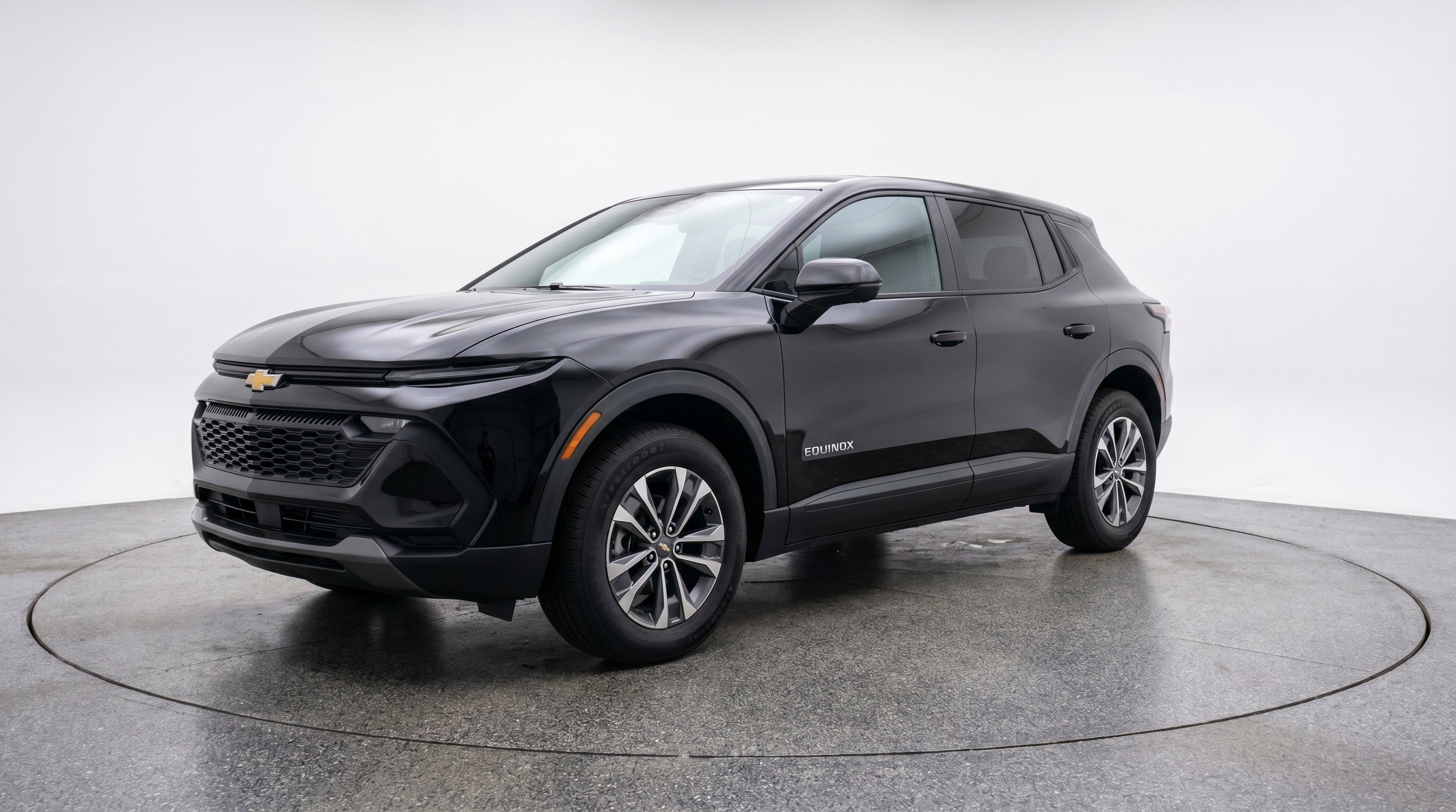 Used 2025 Chevrolet Equinox LT FWD image 3