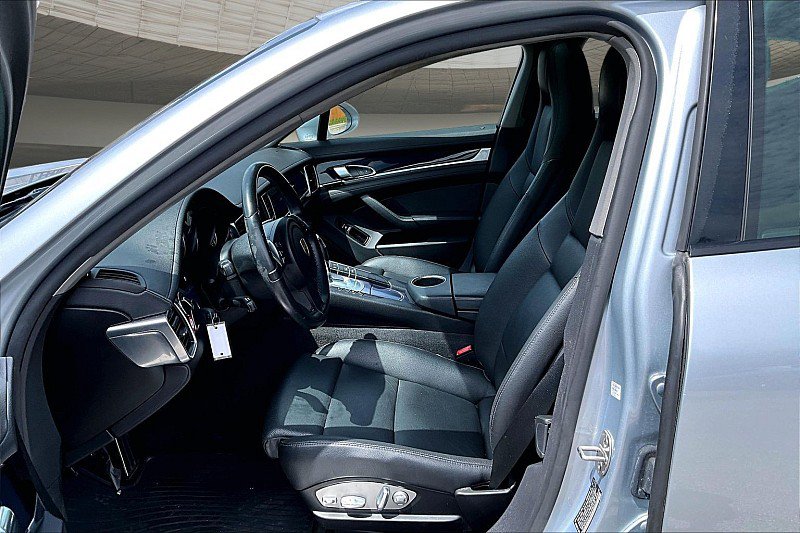 Used 2016 Porsche Panamera S RWD image 21