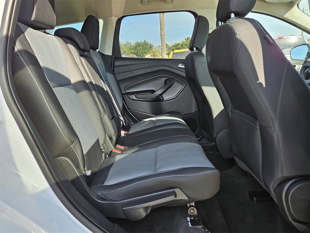 Used 2019 Ford Escape SE image 28