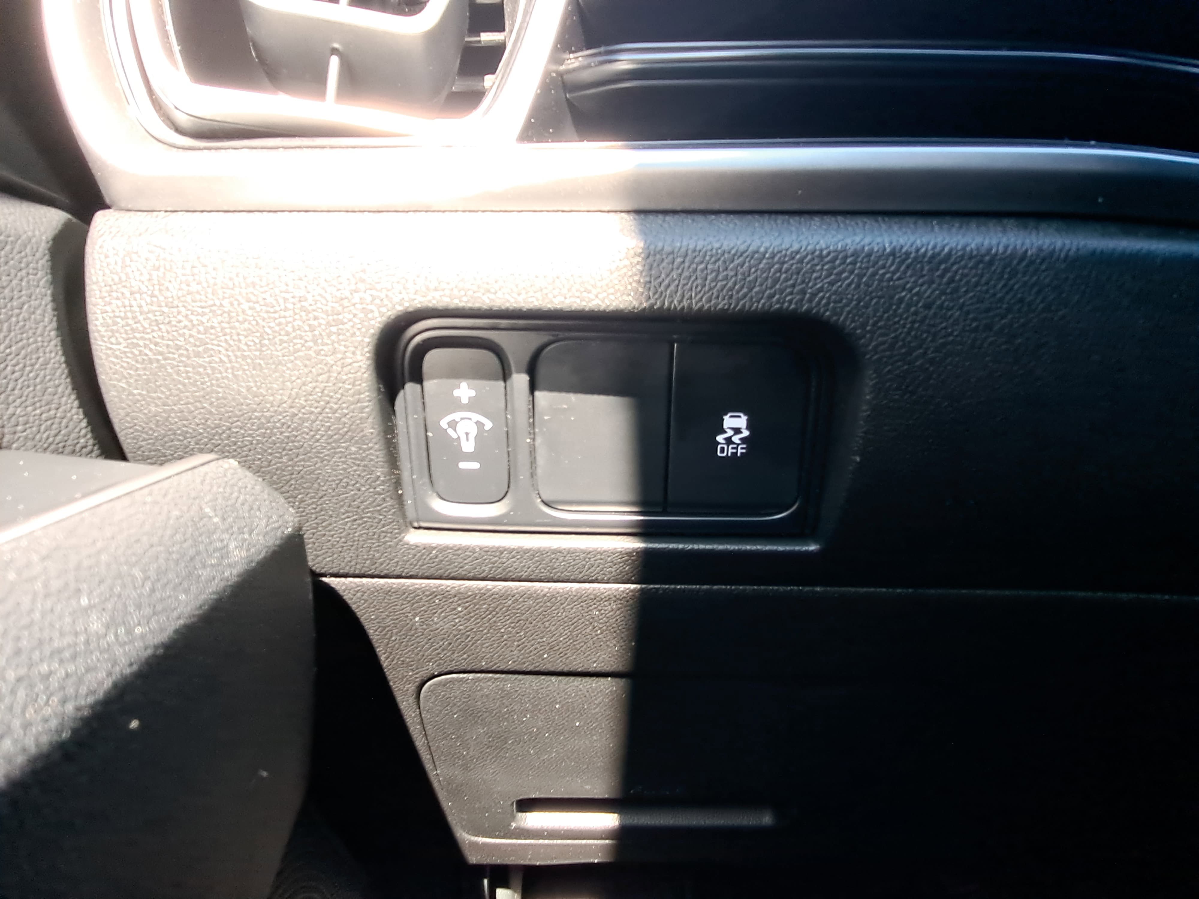 Used 2024 Kia Sorento S FWD image 26