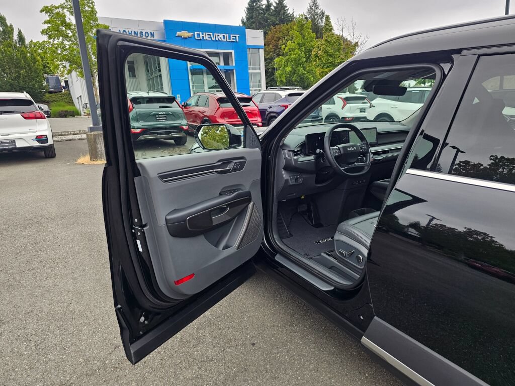 Certified 2024 Kia EV9 Wind AWD/4WD image 21