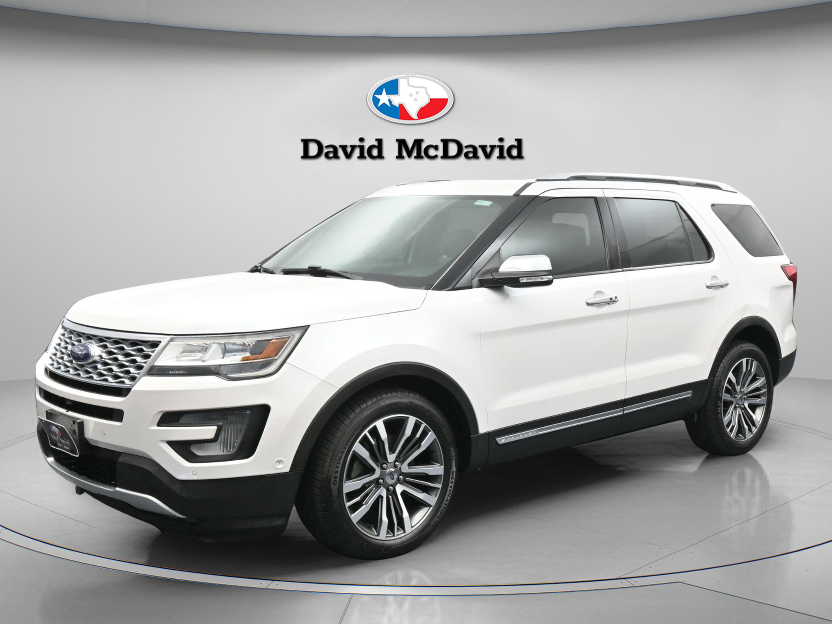 Used 2017 Ford Explorer Platinum AWD/4WD image 1