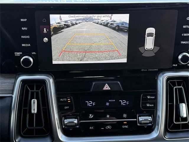 Used 2022 Kia Sorento EX w/ Panoramic Sunroof Package image 14