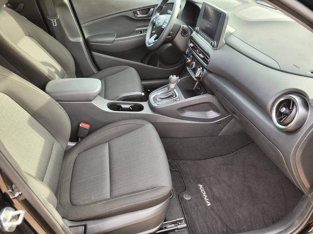 Used 2023 Hyundai Kona SEL w/ Cargo Package image 10