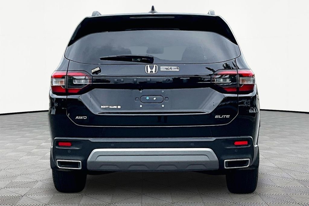 Certified 2025 Honda Pilot Elite image 6