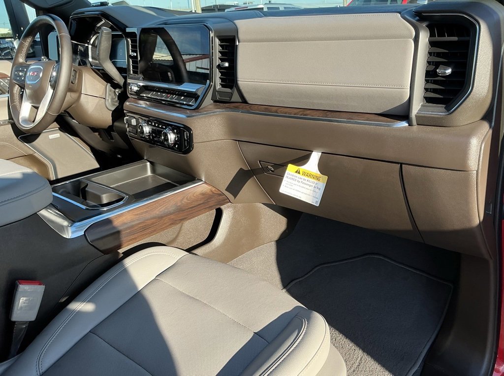 Used 2024 GMC Sierra 3500 SLT w/ SLT Convenience Package image 34