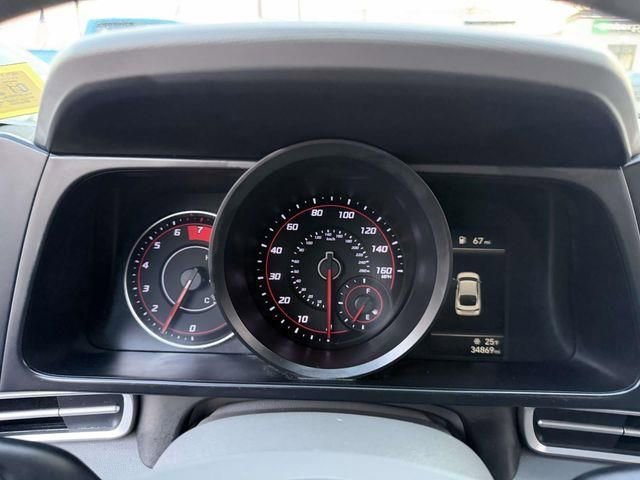 Used 2021 Hyundai Elantra SEL image 28