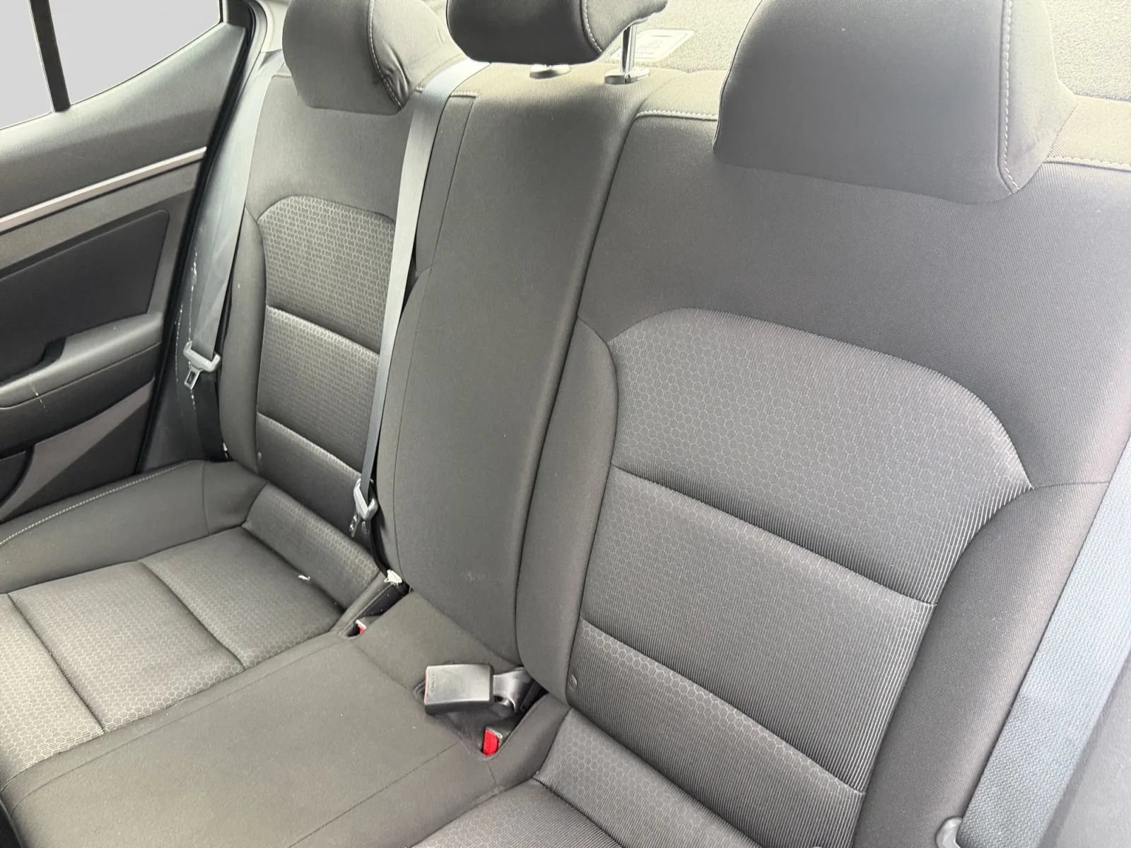 Used 2018 Hyundai Elantra SEL FWD image 13