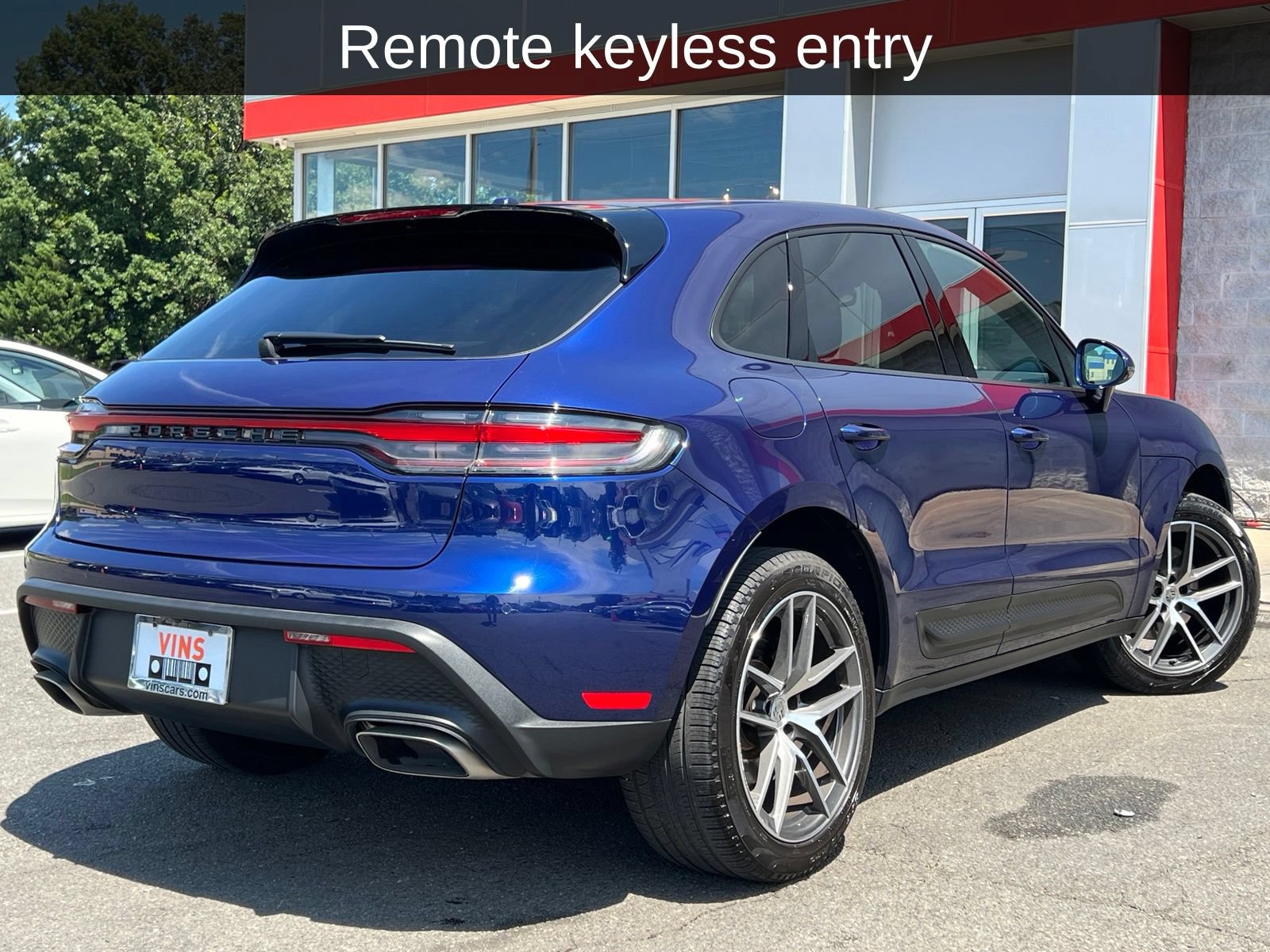 Used 2022 Porsche Macan AWD/4WD image 5