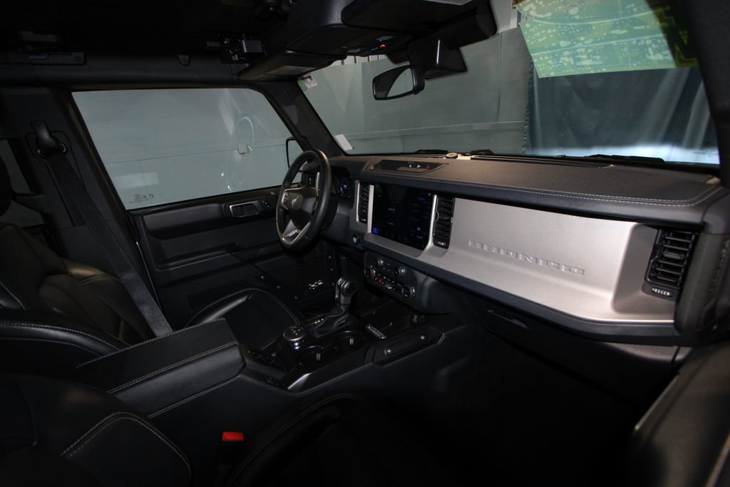 Used 2025 Ford Bronco Outer Banks image 21