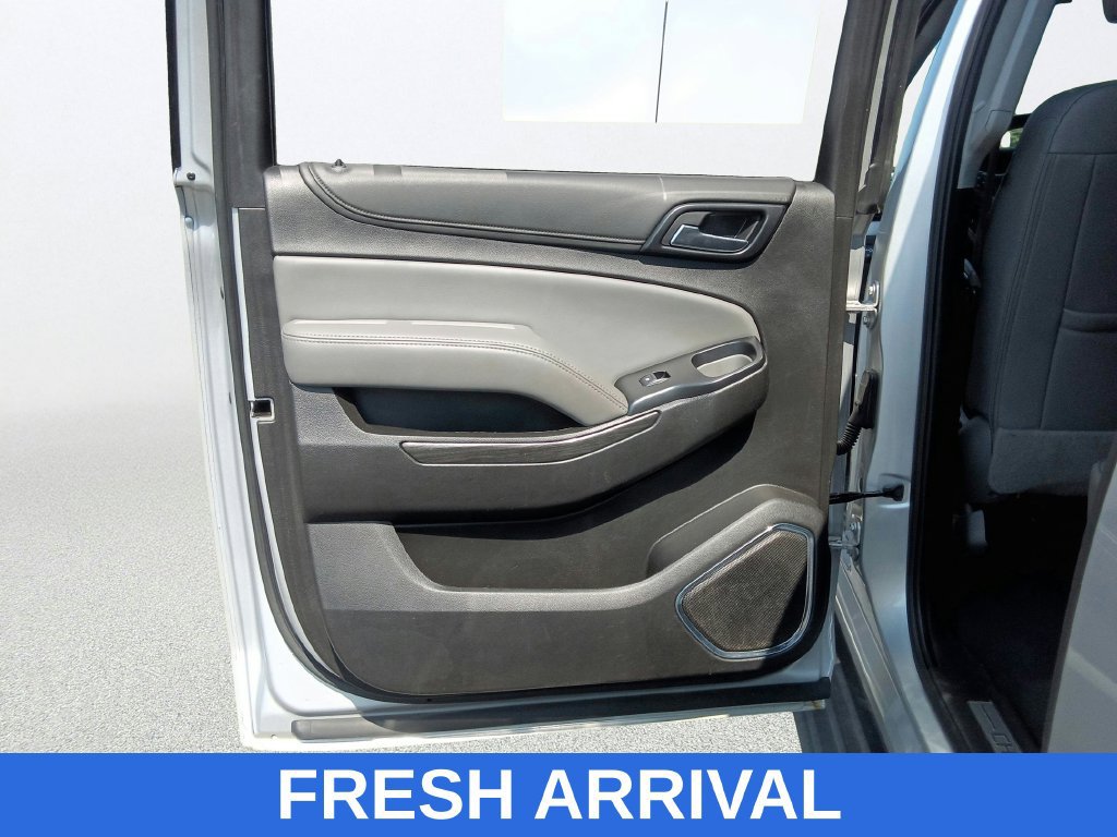 Used 2019 Chevrolet Suburban LT AWD/4WD image 31
