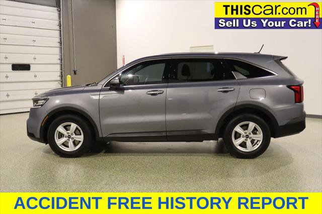 Used 2021 Kia Sorento LX FWD image 4