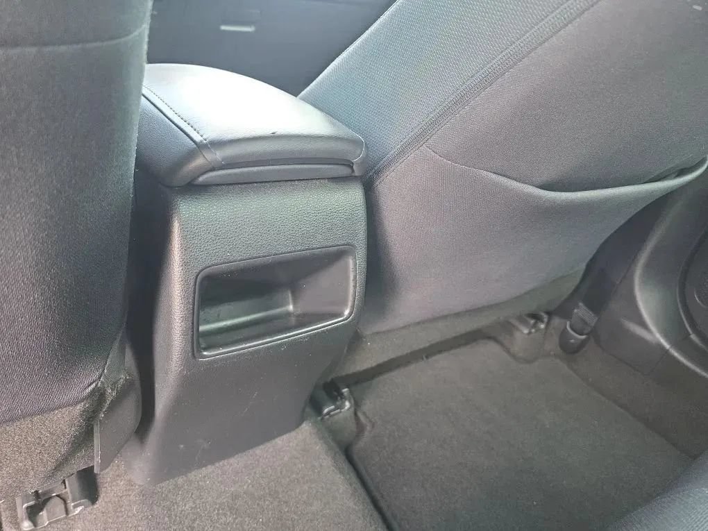 Used 2020 Toyota Corolla SE FWD image 36