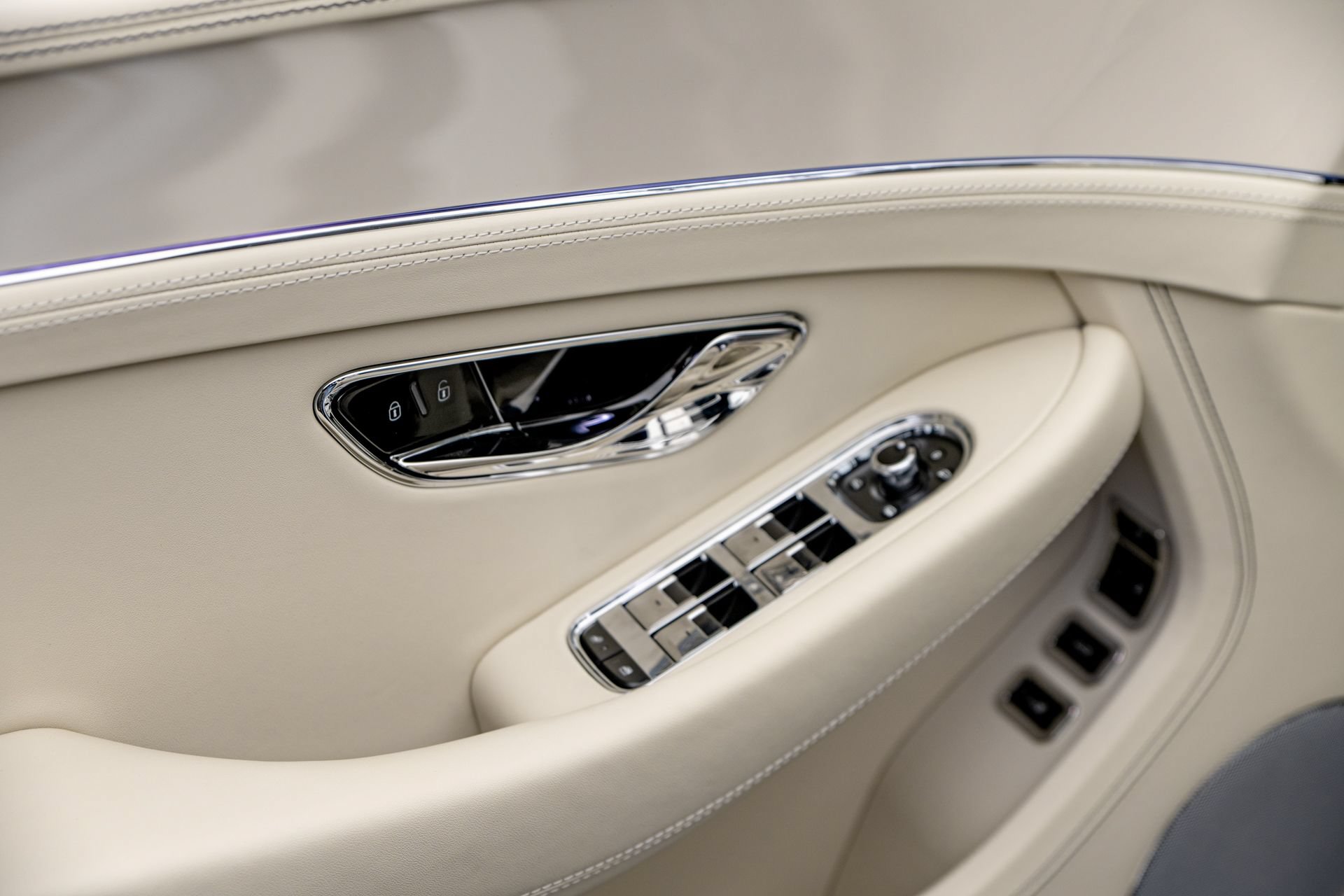 New 2026 Bentley Continental GT AWD/4WD image 26