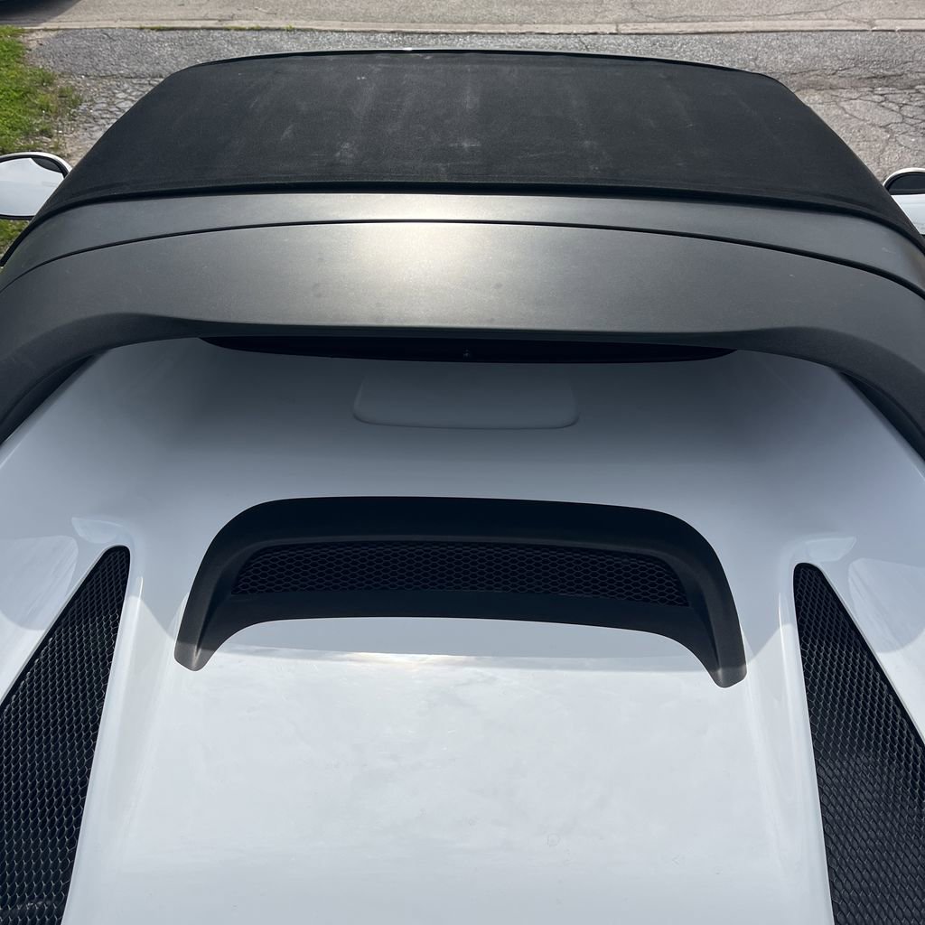 Used 2018 Alfa Romeo 4C Spider RWD image 3