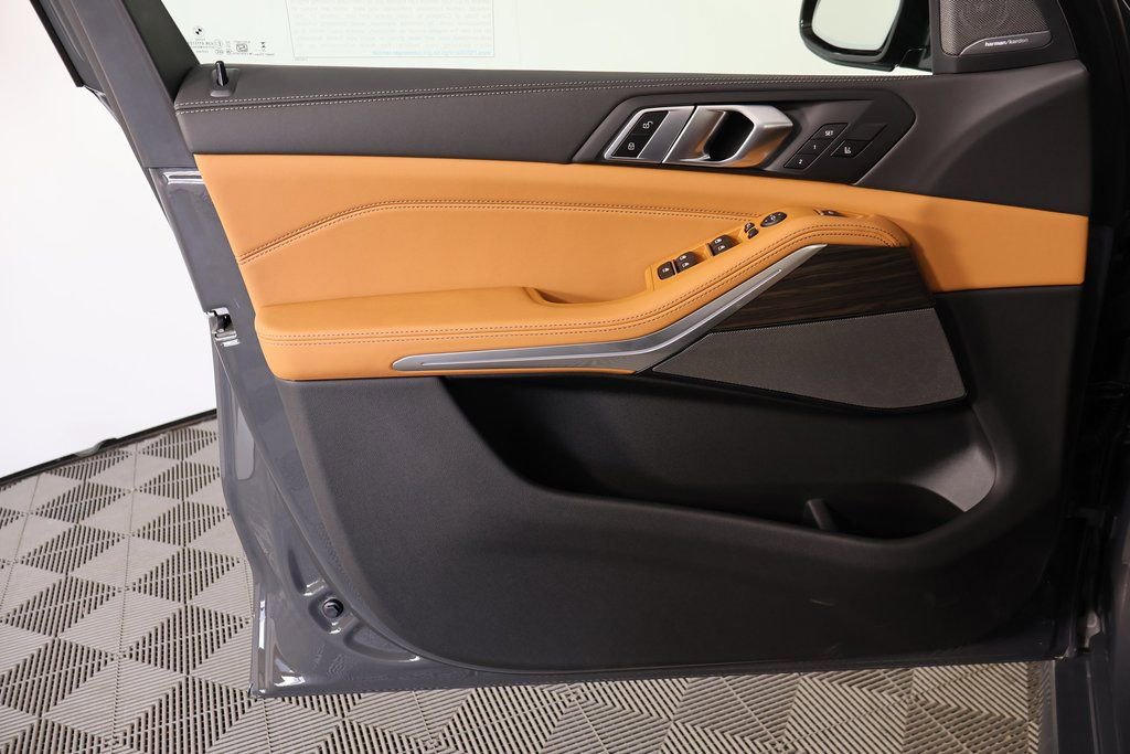 New 2026 BMW X5 sDrive40i w/ M Sport Package image 7