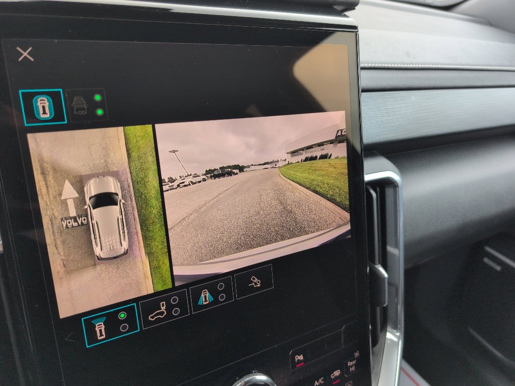 Used 2025 GMC Acadia Elevation image 32