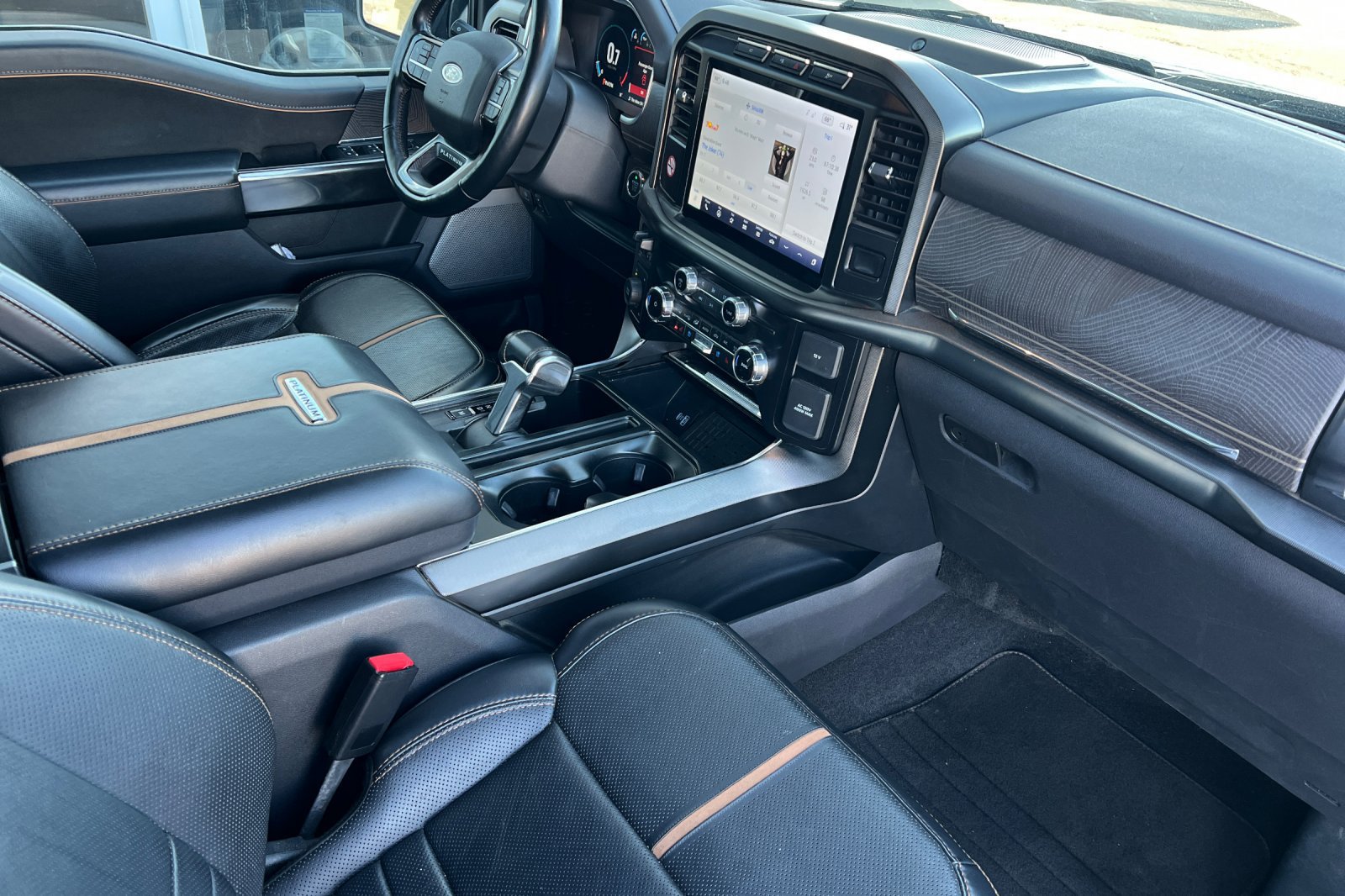 Used 2023 Ford F150 Platinum AWD/4WD image 16