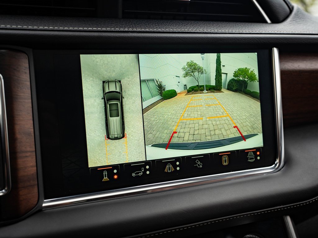 Used 2024 GMC Yukon Denali Ultimate image 32