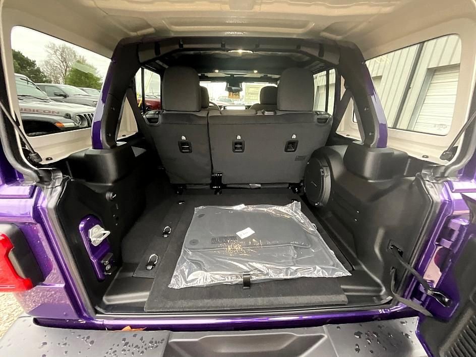 New 2026 Jeep Wrangler Unlimited Rubicon image 7