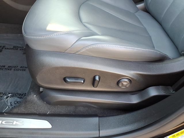 Used 2020 Buick Envision Premium w/ LPO, Active Package AWD/4WD image 14