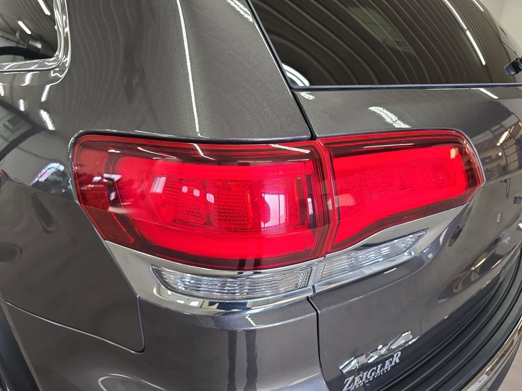 Certified 2020 Jeep Grand Cherokee Limited AWD/4WD image 35