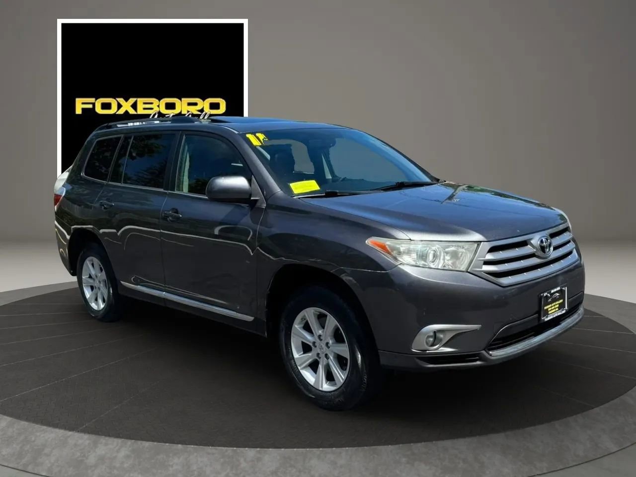 Used 2011 Toyota Highlander SE w/ Tow Pkg AWD/4WD image 3