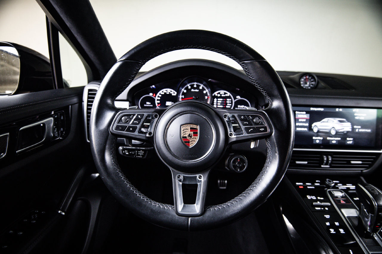 Certified 2020 Porsche Cayenne Turbo AWD/4WD image 26