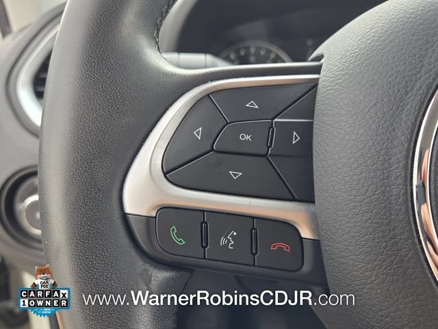 Used 2018 Jeep Renegade Latitude FWD image 26