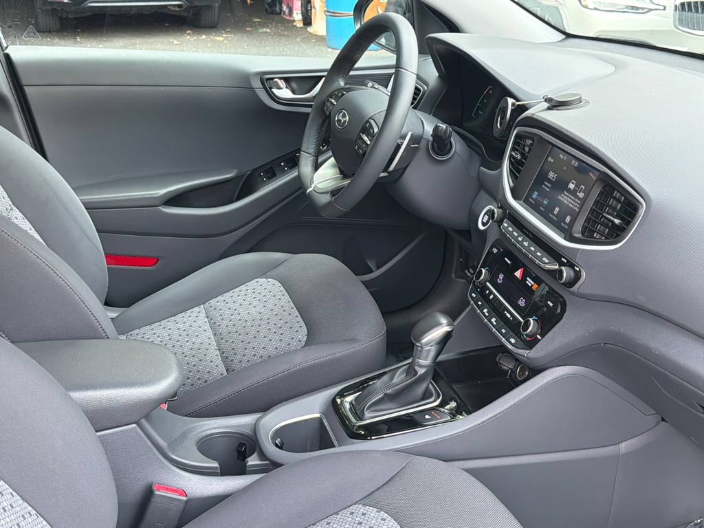 Used 2019 Hyundai Ioniq SEL FWD image 11