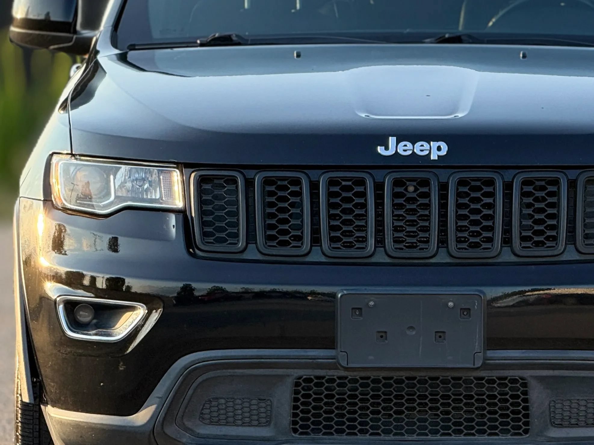 Used 2017 Jeep Grand Cherokee Laredo w/ Quick Order Package 23E AWD/4WD image 11