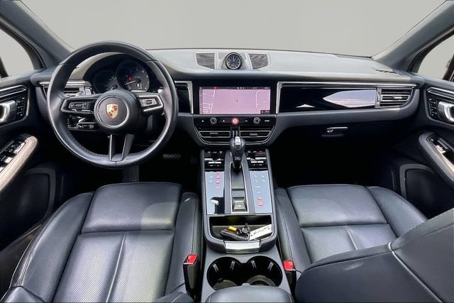 Used 2023 Porsche Macan Turbo AWD/4WD image 7