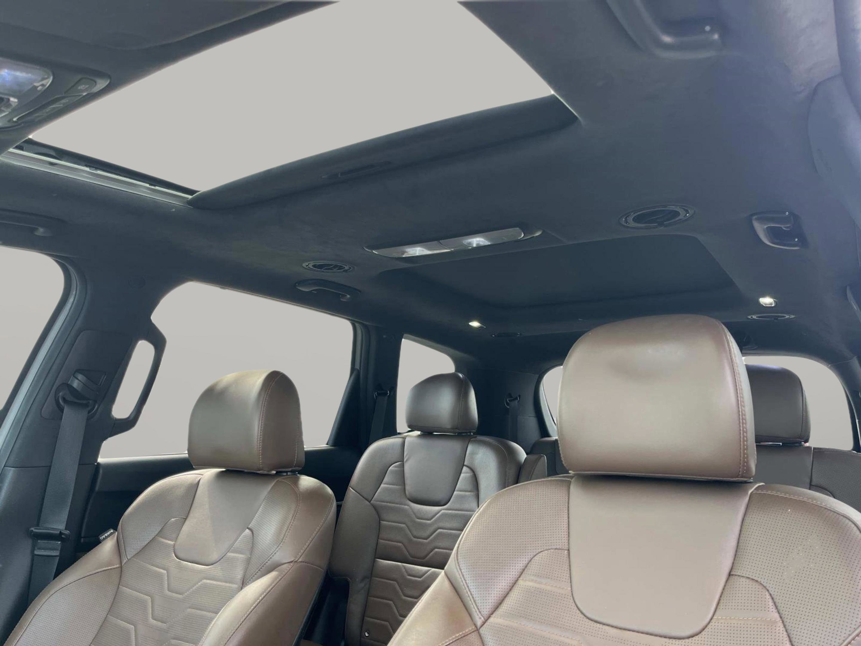 Used 2022 Kia Telluride SX w/ SX Prestige Package image 38