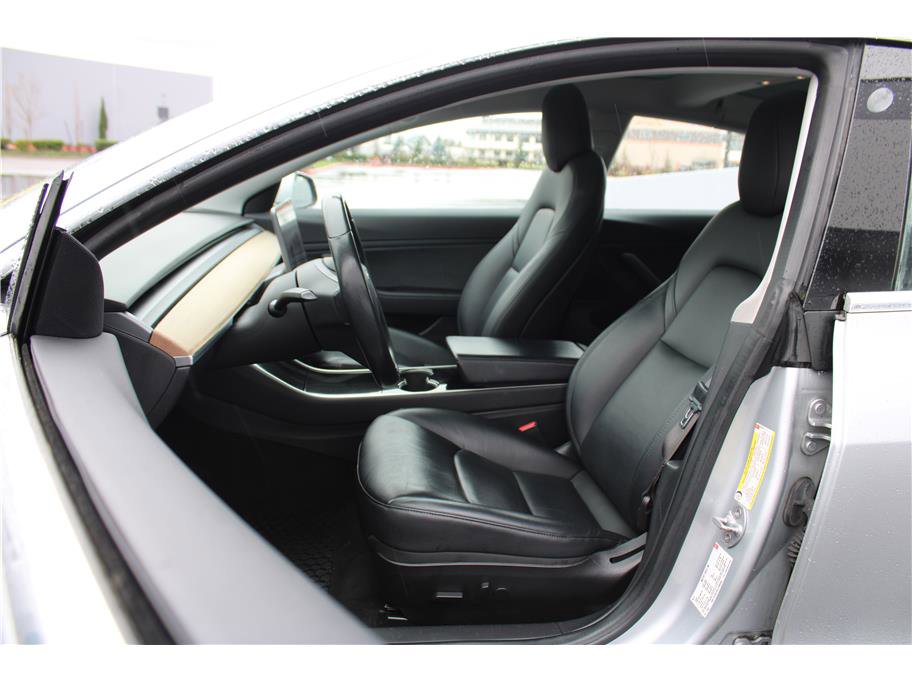 Used 2018 Tesla Model 3 Long Range image 8