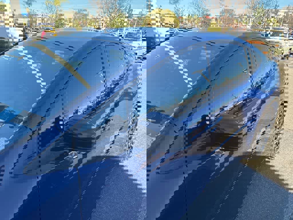 Used 2025 Toyota Prius Plug-In Hybrid w/ Limited Premium Package image 3